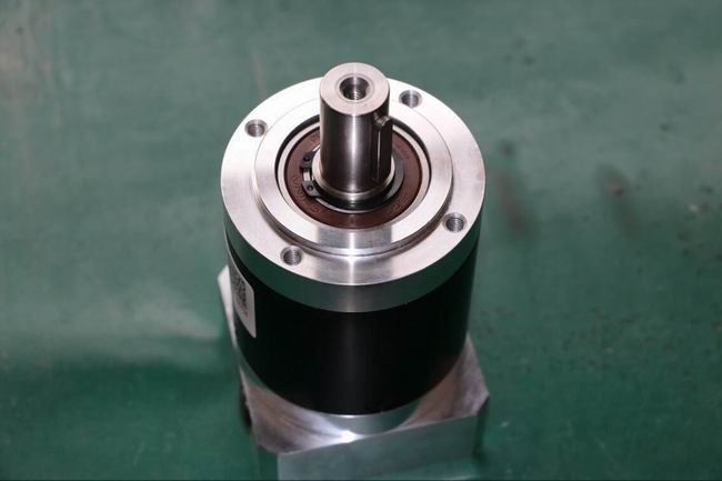 CNC cutting machine dedicated reducer Panasonic 750W special reducer precision deceleration PLE80 - 40 reducer