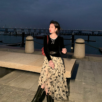 Deng Six-Six Retro Foreign Air Pearl Velvet Blouse style gentle mesh yarn Broken Flowers Half Body Skirt Suit Woman