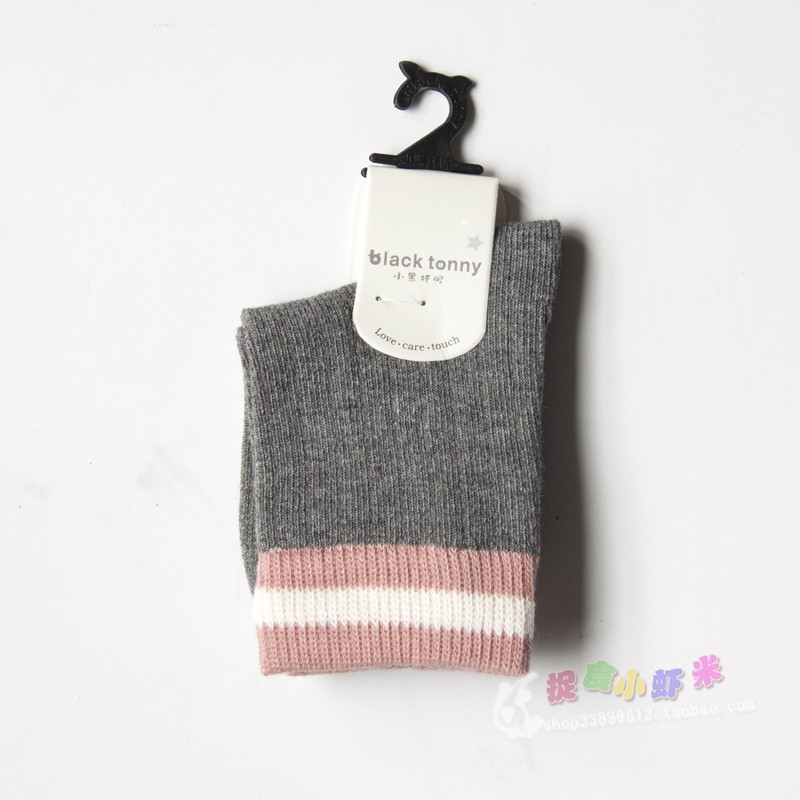 Tất nhỏ màu đen thương hiệu vớ trẻ em bé gái vớ vớ cotton chải kỹ Cô gái Tony 2018 vớ mùa thu và mùa đông vớ chống trơn cho bé