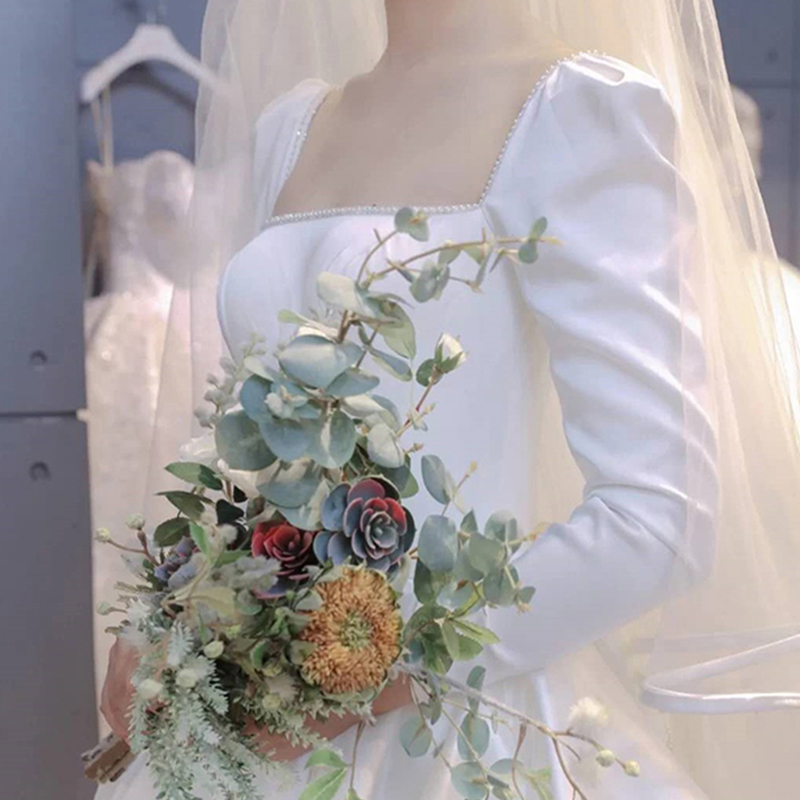 Light wedding dress 2023 new bride French satin main wedding dress big tail long -sleeved temperament super immortal outbound Spring spring Light wedding dress 2023 new bride French satin main wedding dress big tail long -sleeved temperament super immortal outbound Spring spring