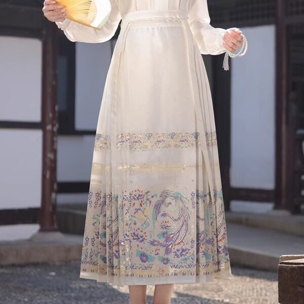 又见春汉服