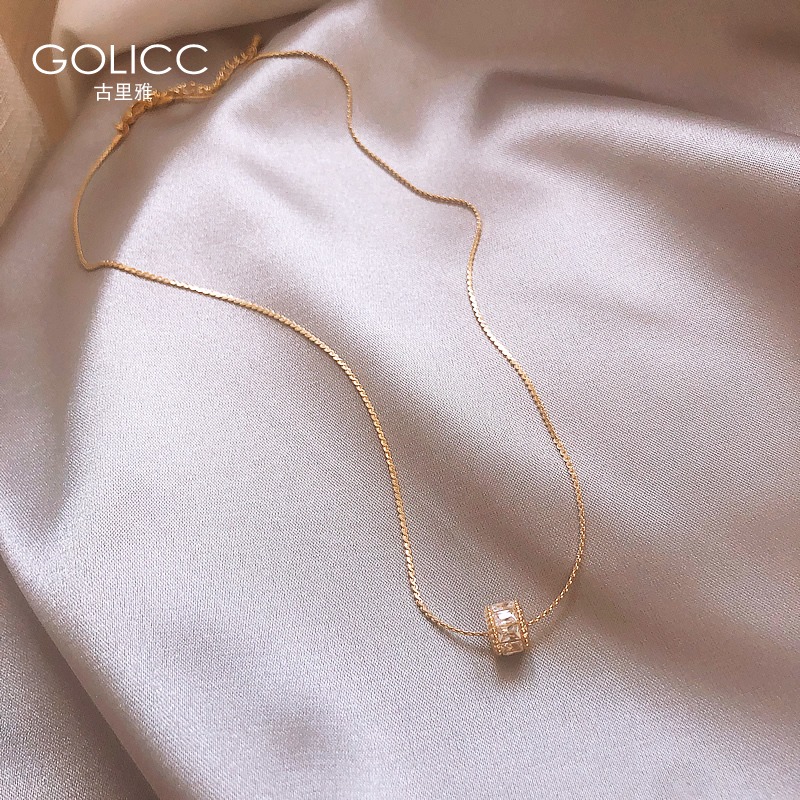 Small waist necklace women's necklace 2021 new clavicle chain simple ins tide light luxury niche design jewelry