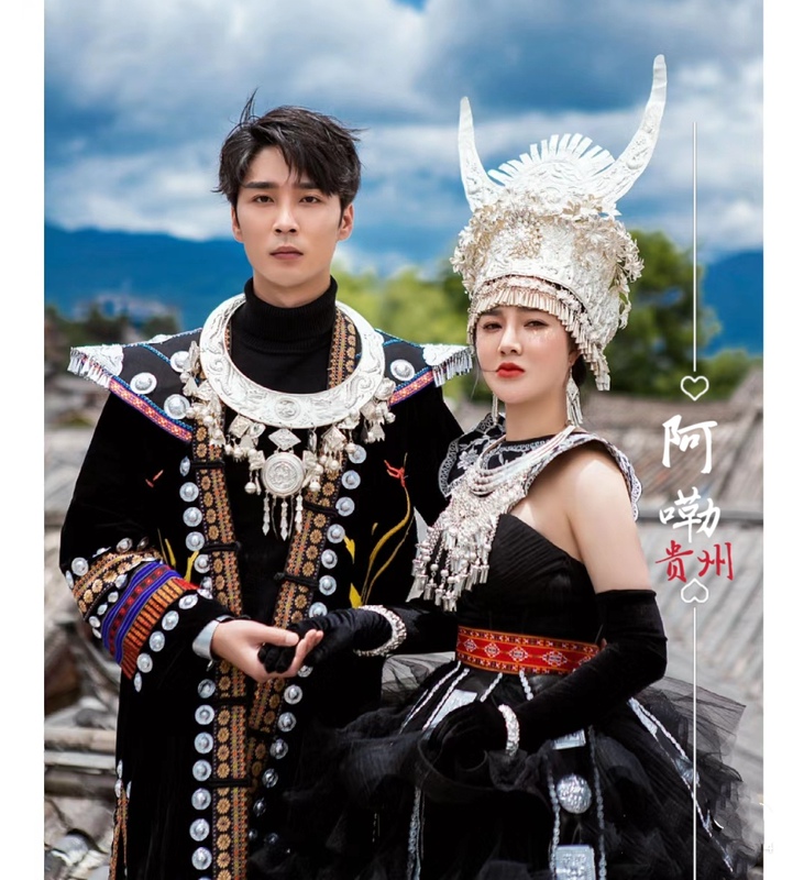Amazing Ethnic Minority Couple Outfits Hani Ethnic Group Guizhou Guangxi Yunnan Miao Ethnic Group Travel Photography Guangxi Yunnan