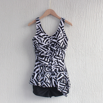 Small discount ▏ Summer swimwear womens conjoined flat corner swimsuit conservative fold skirt casual small chest swimsuit