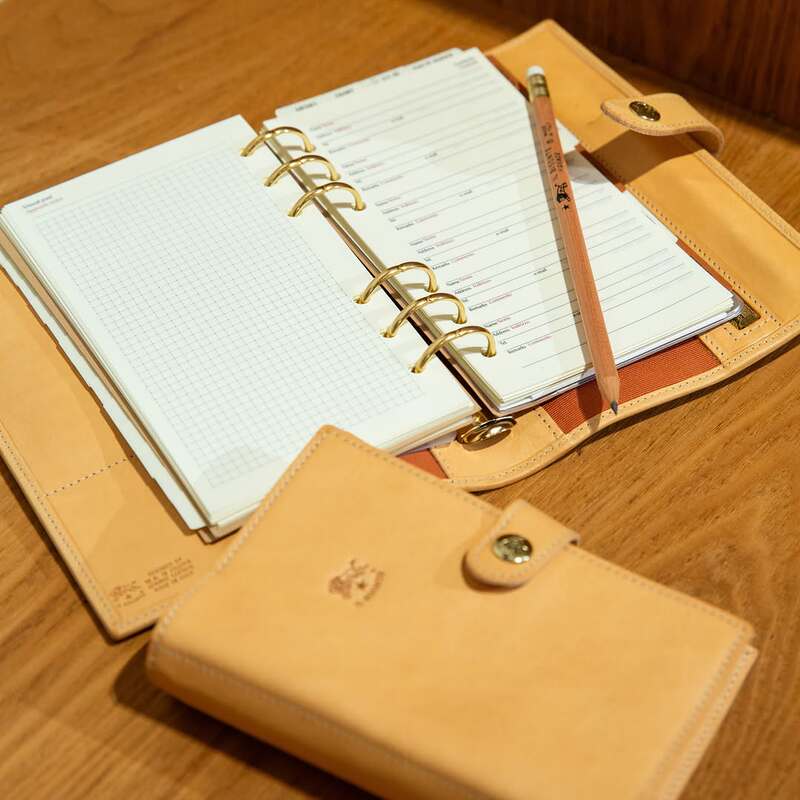 Some In-Stock Japanese Il Bisonte Little Lion and Little Wild Ox Loose-Leaf Planners/Schedules A7 A6 Some In-Stock Japanese Il Bisonte Little Lion and Little Wild Ox Loose-Leaf Planners/Schedules A7 A6