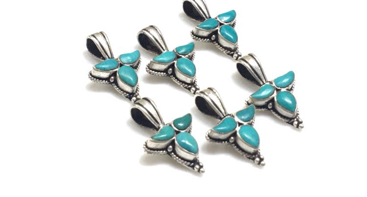 Nepalese handmade 925 pure silver necklace pendant inlaid with green pine stone text