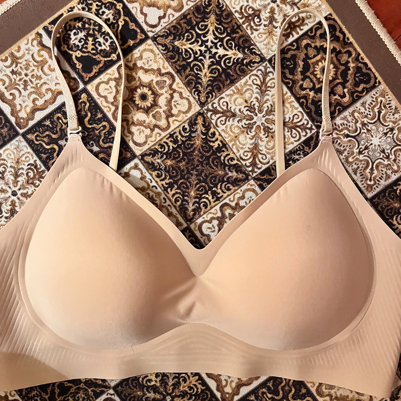 Liquid Foundation Beauty Backless Bra for Women, Large U-Shaped Invisible Seamless Halter Neck Thin Strap Camisole, Small Chest Push-Up Bra