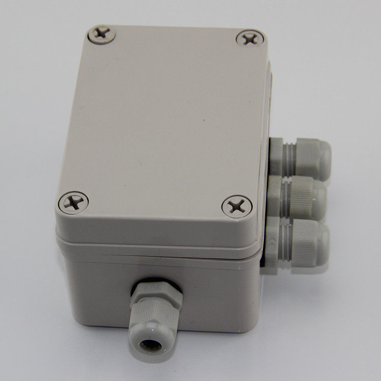 80*110*70mm set waterproof box outdoor one-in-three-out 8-bit UK terminal box waterproof box