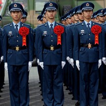 Big red flower corsage glorious retirement commendation conference discharge ceremony Custom-made custom model worker excellent employee