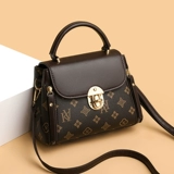 Кожаная универсальная вместительная и большая сумка на одно плечо для отдыха, из натуральной кожи, коллекция 2023