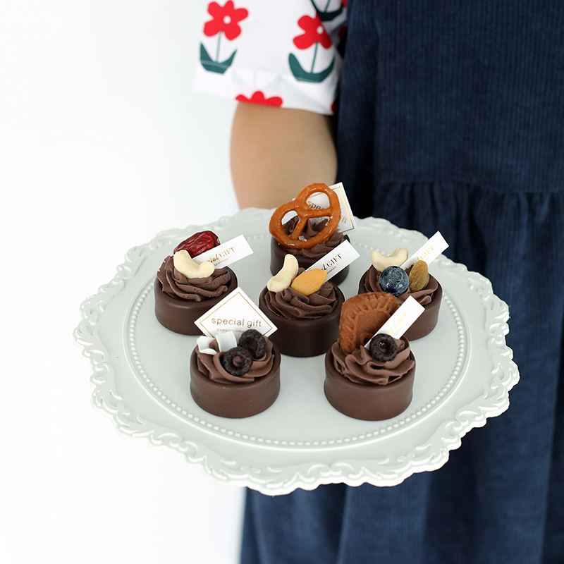 Simulated chocolate tarts, nut snacks, small desserts, gourmet photography props, wedding stage prosthetic cakes