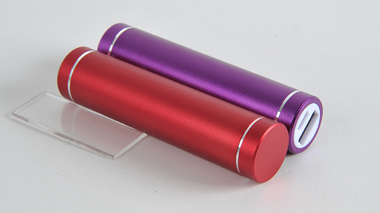 Hàng loạt mini xách tay phụ tùng công suất lớn điện thoại di động hình trụ sạc kho báu phổ sạc điện thoại di động khẩn cấp