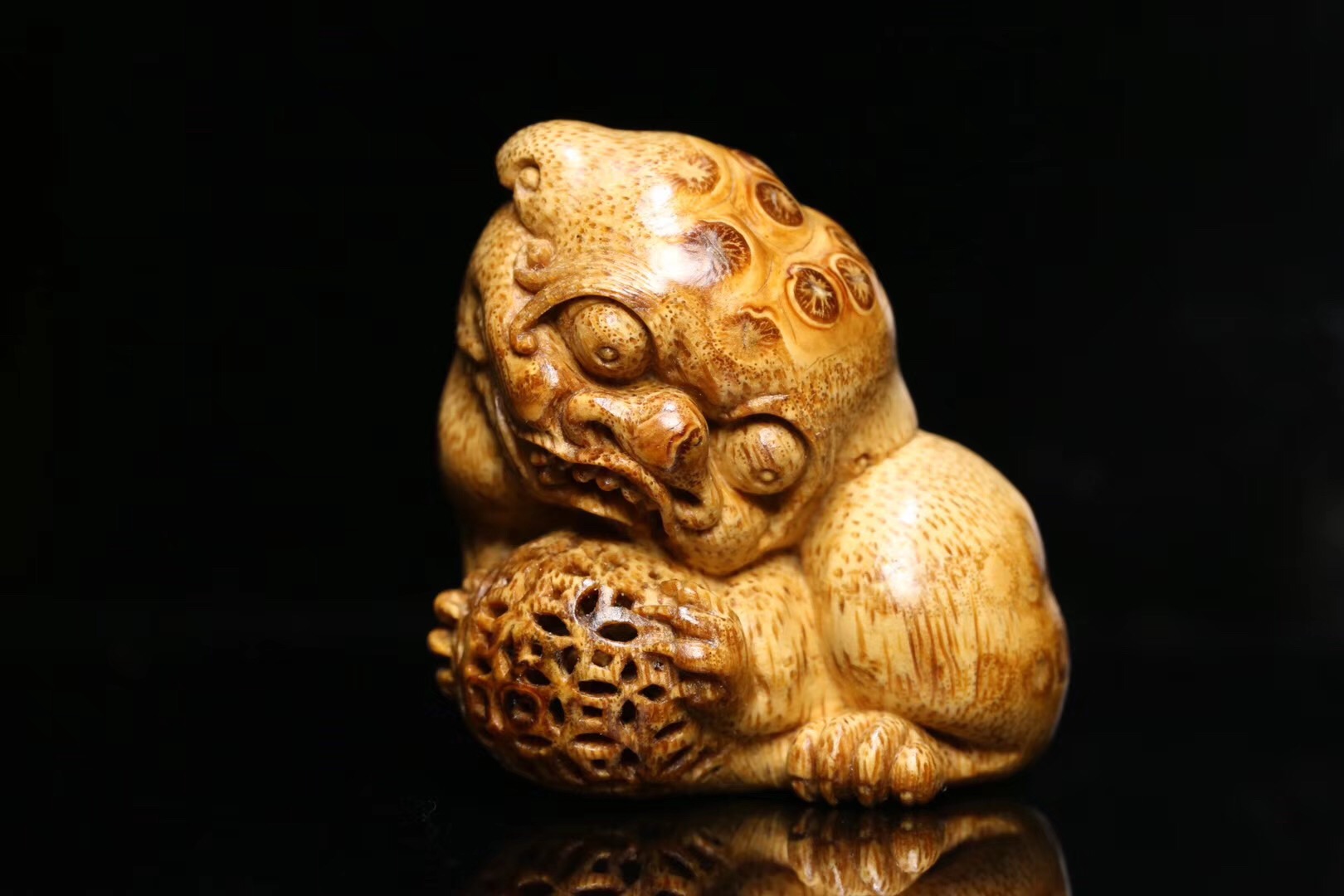 Naughty Bamboo Hall Bamboo Sculpture Liu Xiangrong Three Sheen Lions Handlebar Pieces Boutique Animal Bamboo Root Sculptor Wenfang Pendulum Pieces