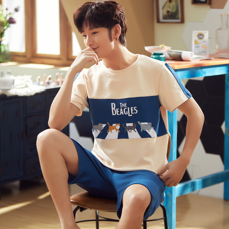 Bộ đồ ngủ Mens Summer bông Shorts Thin Teen Home Mang Cartoon mùa xuân và mùa thu mùa đông Hai mảnh Set.