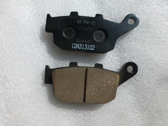 Áp dụng má phanh sau Suzuki 骊 GW250, phanh đĩa sau, khối móng để làm máy tính bảng đĩa xe