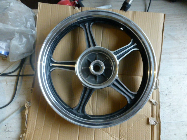Thích hợp cho vòng thép phía sau Suzuki GN125F (bánh sau bằng nhôm) - Vành xe máy vành nan hoa xe wave