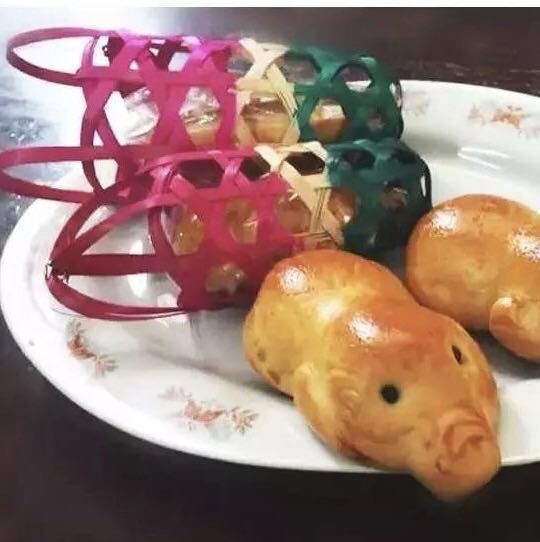 Bamboo Woven Piglet Cage Mid-Autumn Moon Cake Piglet Cake Cage Bamboo Products New Year Lantern Festival Decorative Pendant Meaning Pig Cage into the Water