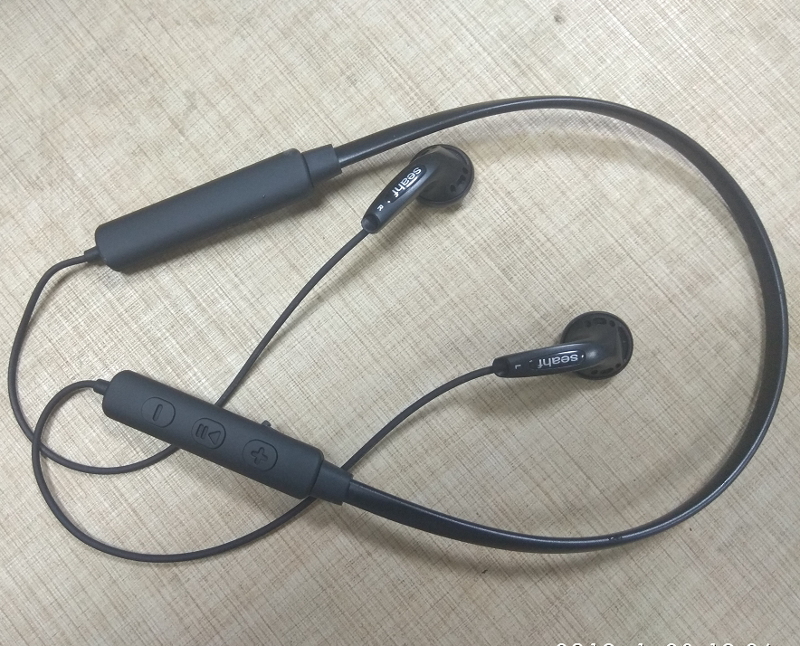 Bug-Gothic headphones 150 Ohm high-value hanging neck-type round neck butt plug Bluetooth headphones