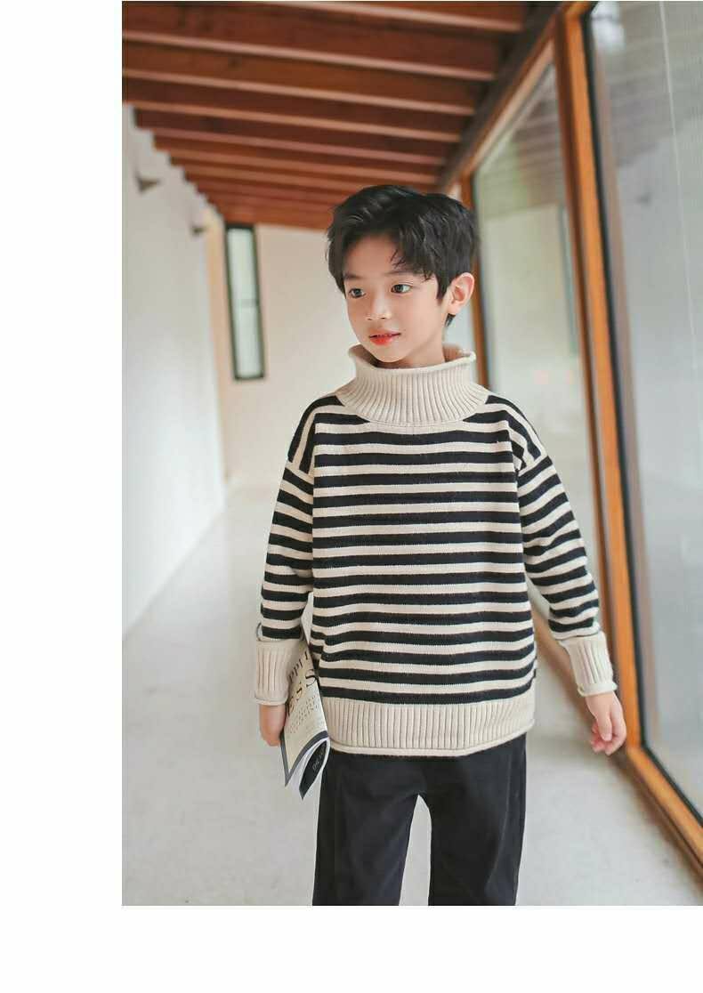 Boy autumn winter clothes Han edition thickened knitting blouse 2022 new large children's striped high - collar sweater coat