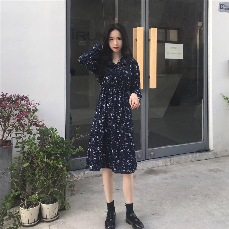 Mùa xuân Hàn Quốc phiên bản cổ nhỏ họa tiết hoa với áo voan dài tay buông xõa hoang dã trong váy dài nữ những mẫu váy len dáng dài đẹp