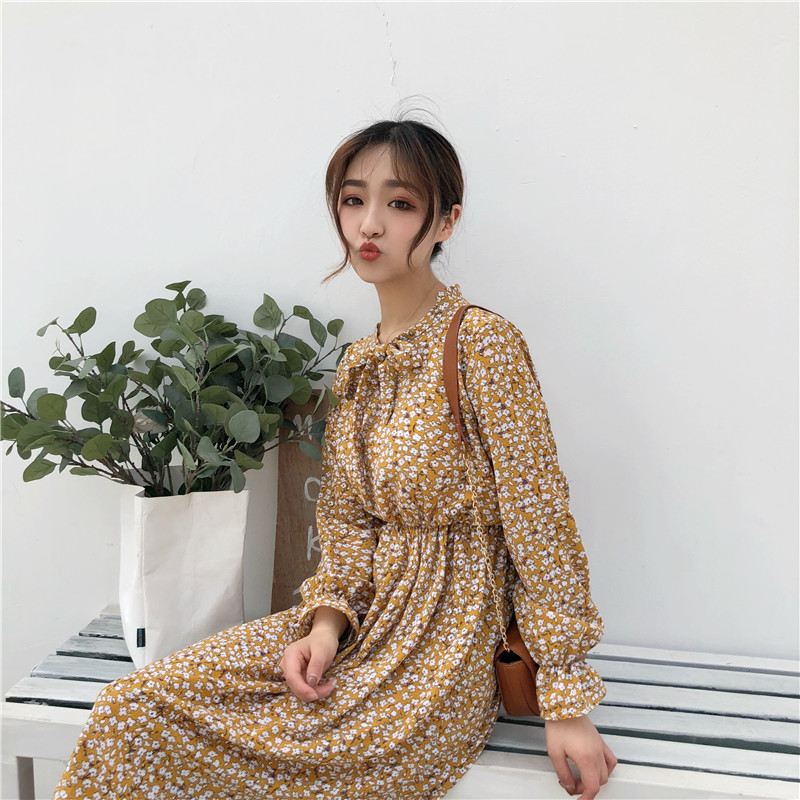 Mùa xuân Hàn Quốc phiên bản cổ nhỏ họa tiết hoa với áo voan dài tay buông xõa hoang dã trong váy dài nữ những mẫu váy len dáng dài đẹp