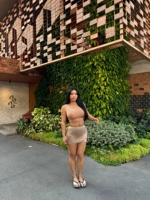 Светло -золотисто -коричневый