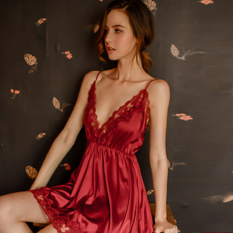 Sexy pajamas large size fat mm suit 200 catties autumn e suspender nightdress hot ice silk 2022 new lace women