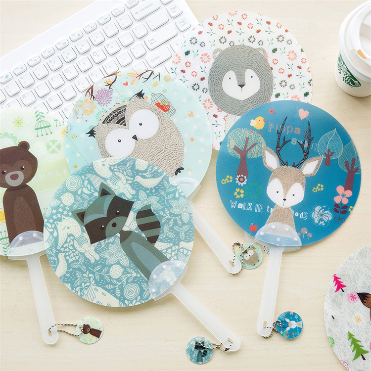 Small fresh cartoon fan Korean version student female summer round creative cute children's plastic cool hand-cranked fan