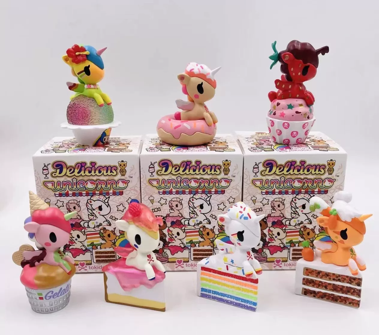 Коллекционная фигурка Tokidoki Delicious Unicorno в слепой коробке, десертная мини 6×6×3.5 см