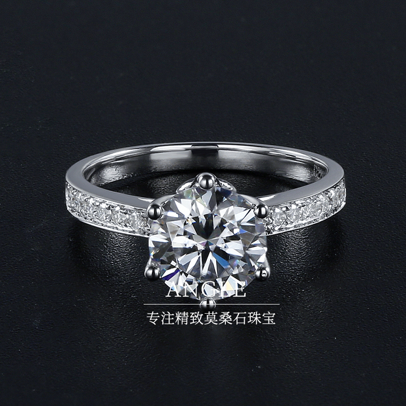 18K platinum claws micro - mosaic mountain ring ring large carat eight - heart wedding ring