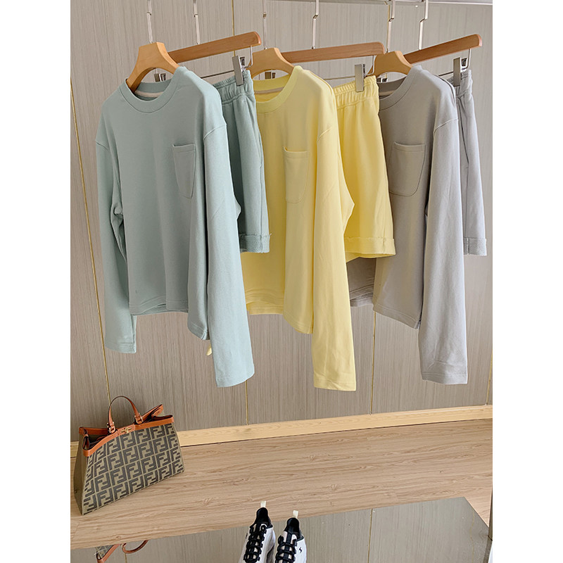 21 early spring reduced age suit ~ casual display slim round collar long sleeve thick cotton T female flex pants shorts two-piece set