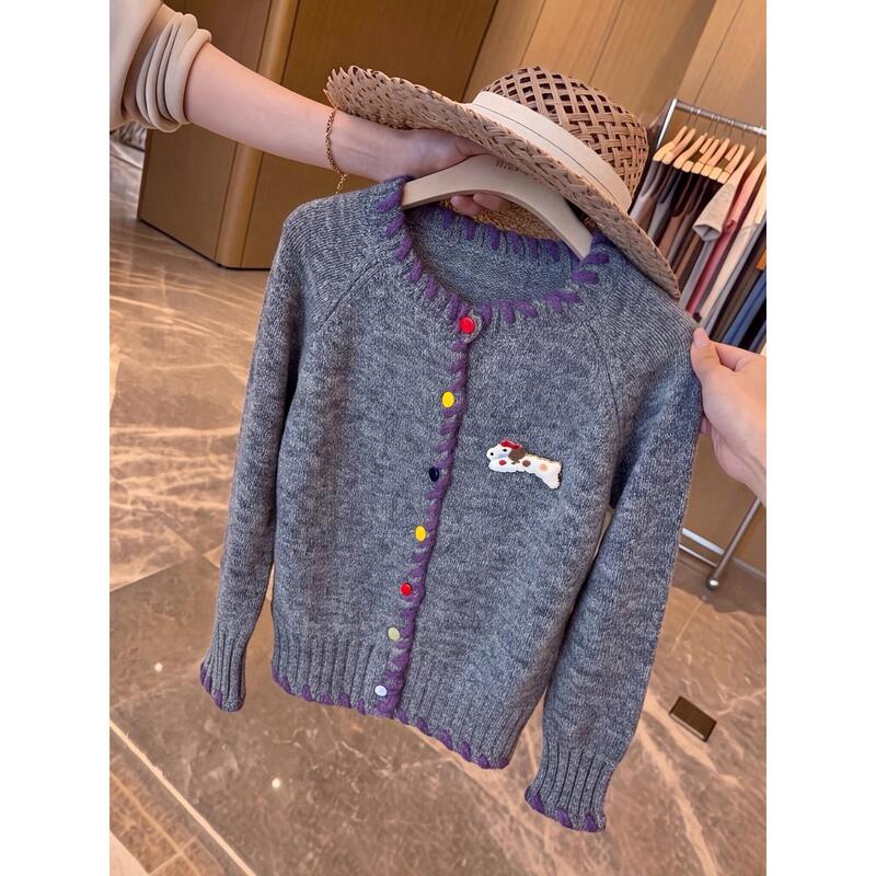 Korean-Style Gentle Style Colorful Buttoned Round-Neck Long-Sleeved Sweater for Women in Autumn with Design-Inspired Puppy Embroidery Gray Knitwear Korean-Style Gentle Style Colorful Buttoned Round-Neck Long-Sleeved Sweater for Women in Autumn with Design-Inspired Puppy Embroidery Gray Knitwear