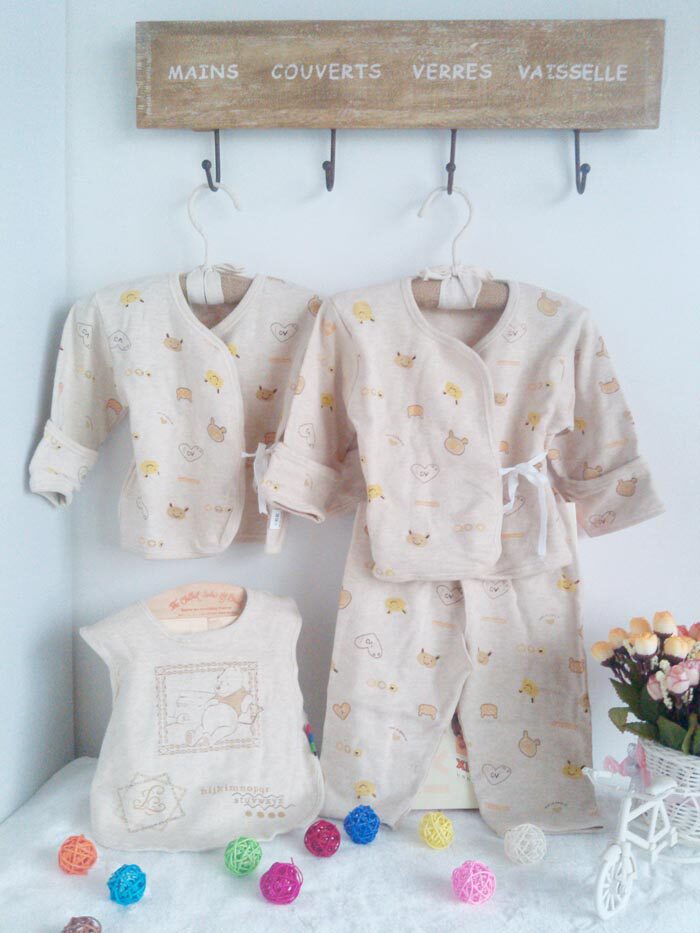 Coffret cadeau pour nouveau-né - Vêtements + Fournitures - Ref 1963985 Image 5