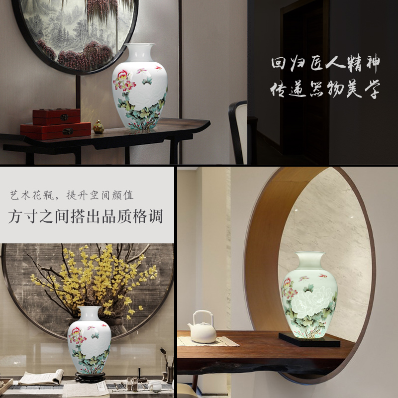 Jingdezhen vase hand - made and exquisite porcelain blooming flowers and exquisite porcelain vase