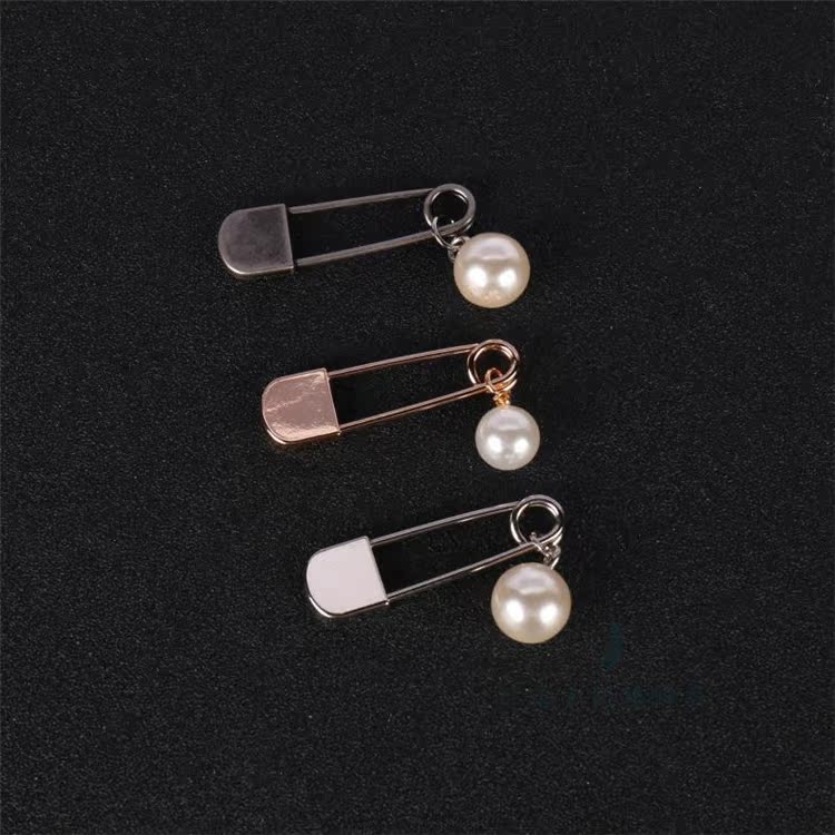 Phong cách đơn giản mini pin sợi cardigan khăn choàng khóa lụa khăn khóa nhỏ trâm cài cổ chống ánh sáng pin nhỏ trâm cài áo pnj