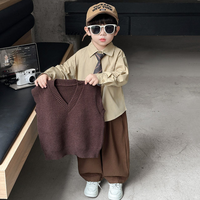 Boys' Spring Outfit Set, College-Style Sweater and Vest, Autumn 2026 New Korean-Style Stylish Shirt Three-Piece Set for Children
