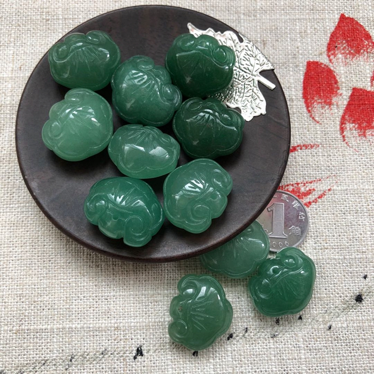 Natural Tanglin jade pumpkin beads green jade beads diy small beads Xiangyun single bead green beads safe lock baby pin