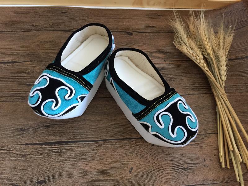 Opera Xiaosheng Shoes Beijing Opera Yue Opera Clogs Ancient Costume Scholar Shoes Cloud Shoes Children's Performance Shoes