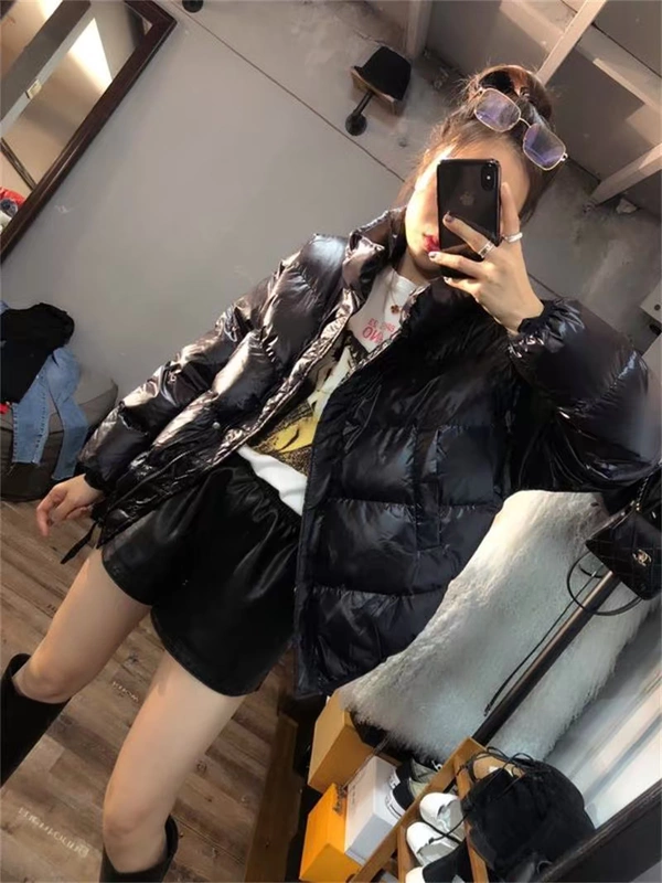 Trạm châu Âu Hàng hóa châu Âu đồng bộ thời trang lỏng lẻo dịch vụ bánh mì xuống bông cổ áo kẹo màu áo khoác nữ thủy triều