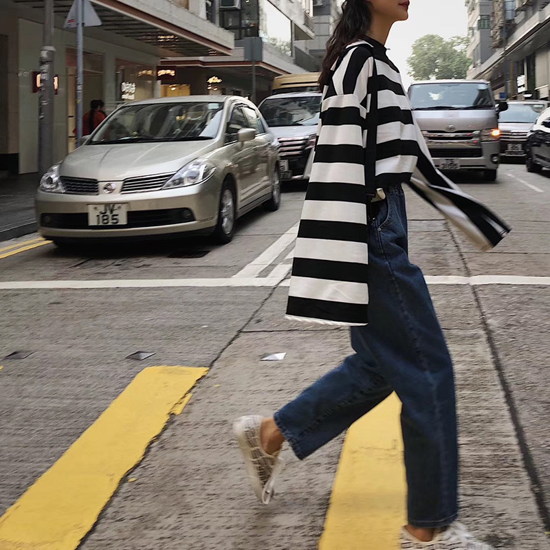 C Taobao photography service clothes photography T-shirt model photography Internet celebrity shopping mall wind street photography dress collage photography