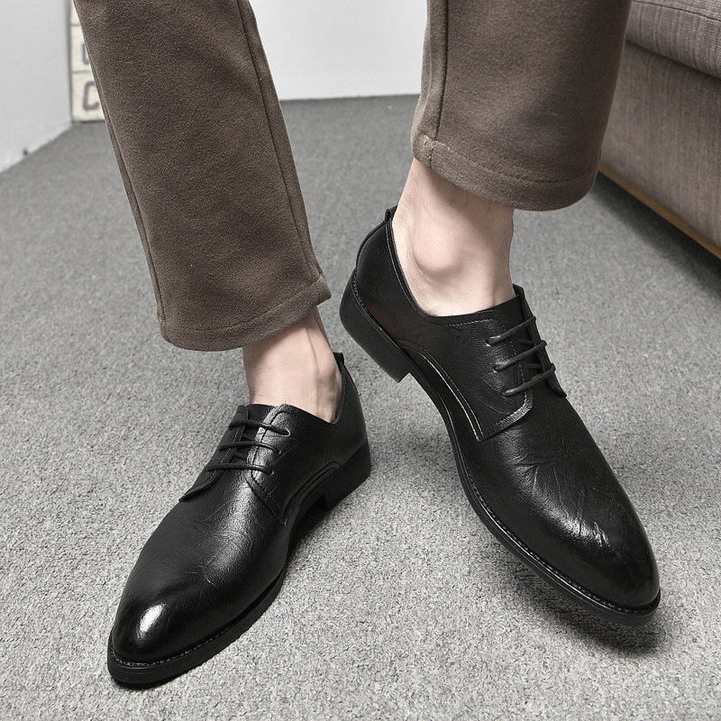 Autumn men's business formal casual leather shoes men's black pointed toe British lace youth Korean version of the trend men's shoes