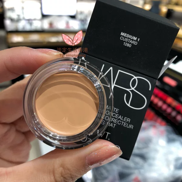 Товары от 淡定生活美妆18年老店