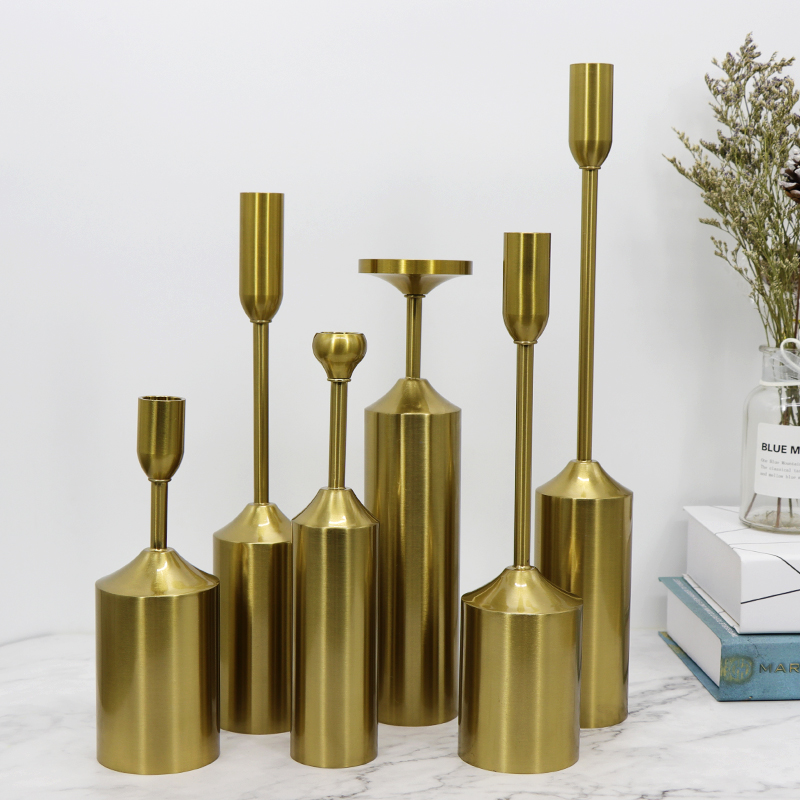 Nordic Metal candlestick Wrought iron candlestick ornaments Model room Home candle holder Romantic props Candlelight dinner ornaments