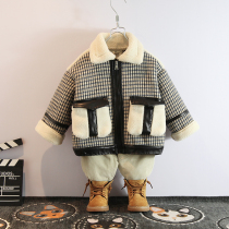 Boys winter clothes plus velvet coat 2021 new childrens clothing thick coat baby warm foreign style leather plaid coat tide