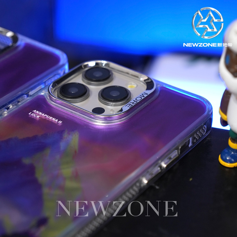 New Gradient Laser Shine Snow Mountain Illustration Annapurna II Luck 15, 14, 13, 12 iPhone Case