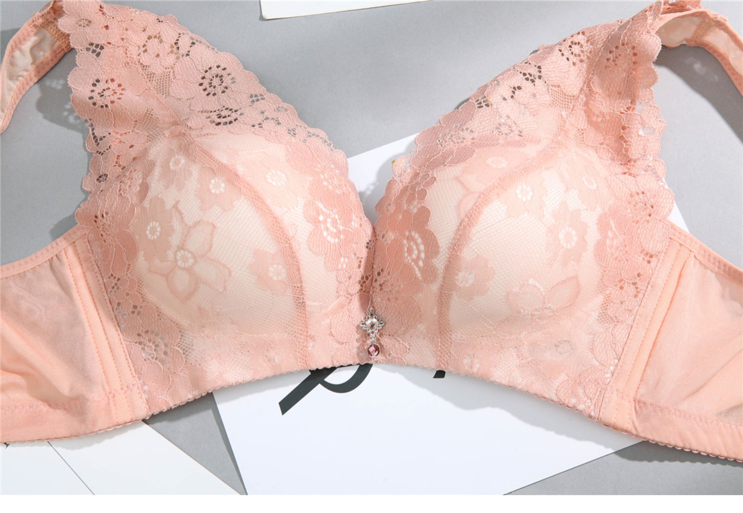 Vest kiểu tụ tập áo chống chùng trên hỗ trợ làm đẹp gợi cảm kích thước lớn trở lại đồ lót nữ có thể điều chỉnh áo ngực vòng thép - Strapless Bras áo bra đẹp