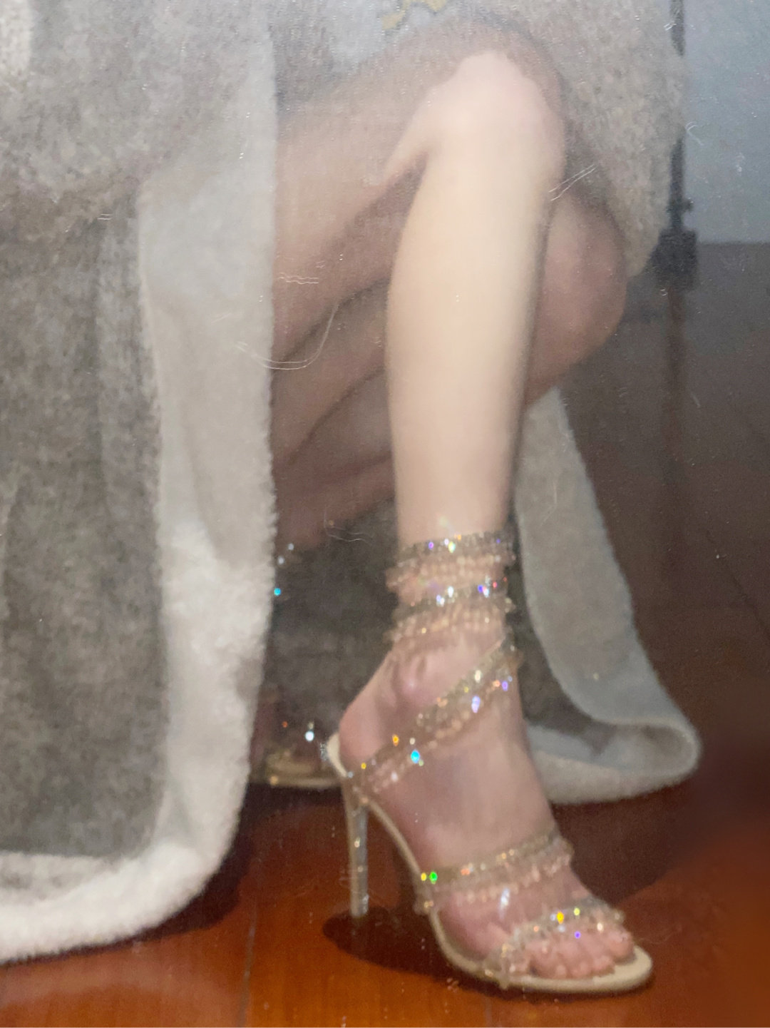 The sparkle is so beautiful! 2021 new heels rhinestone sandals