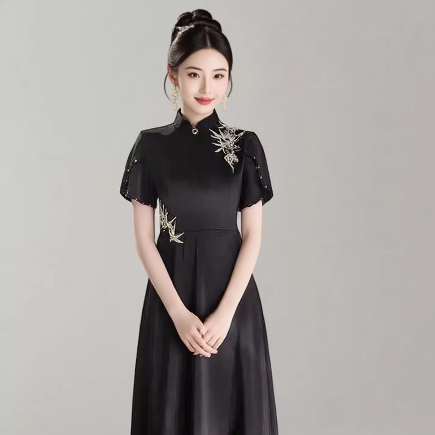 黒のイブニングドレスの高級2025年新作音楽学生芸術試験ボーカルステージ民謡ソロ古筝パフォーマンス衣装