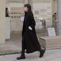 Sandro Moscoloni Classic black long in the middle of a large coat retro and less comfortable and lazy Hepburn