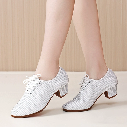 Летняя обувь, белые танцующие туфли, мягкая подошва